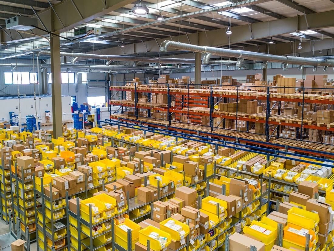Indian kirana store managing stock